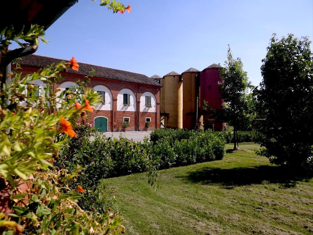 فيلا فالينزافي Agriturismo Cascina Nuova المظهر الخارجي الصورة
